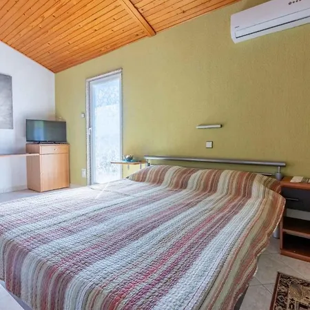 Apartment In 42251