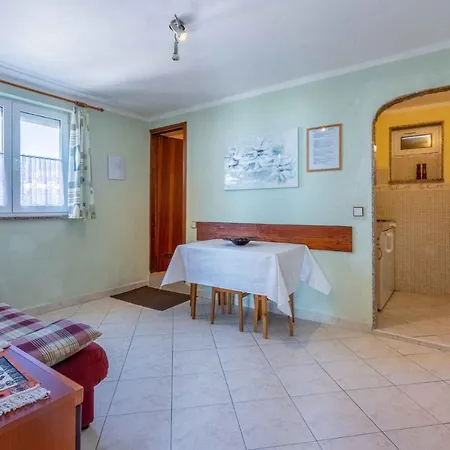 Apartment In 42251